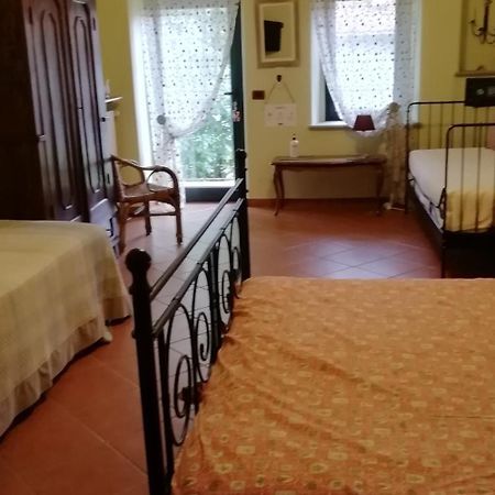 Bed&Breakfast La Siepe Pinerolo Zimmer foto