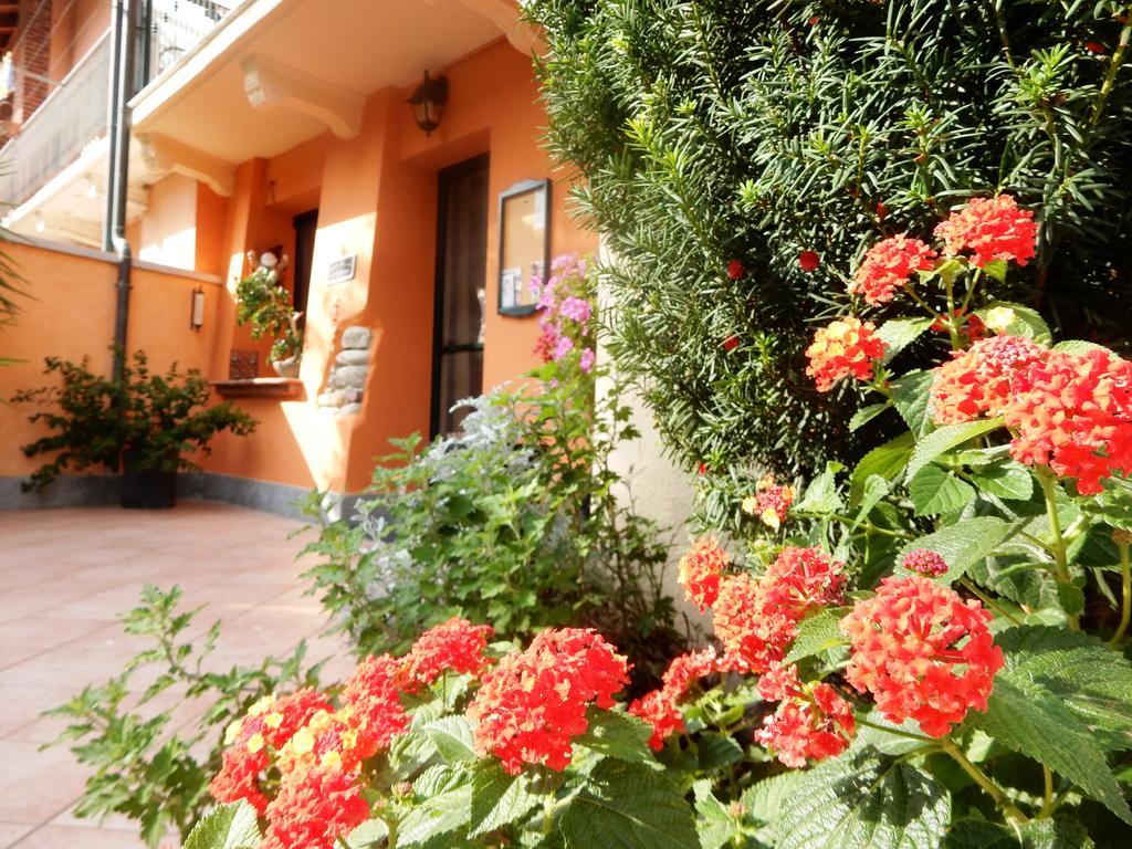 Bed&Breakfast La Siepe Pinerolo Exterior foto