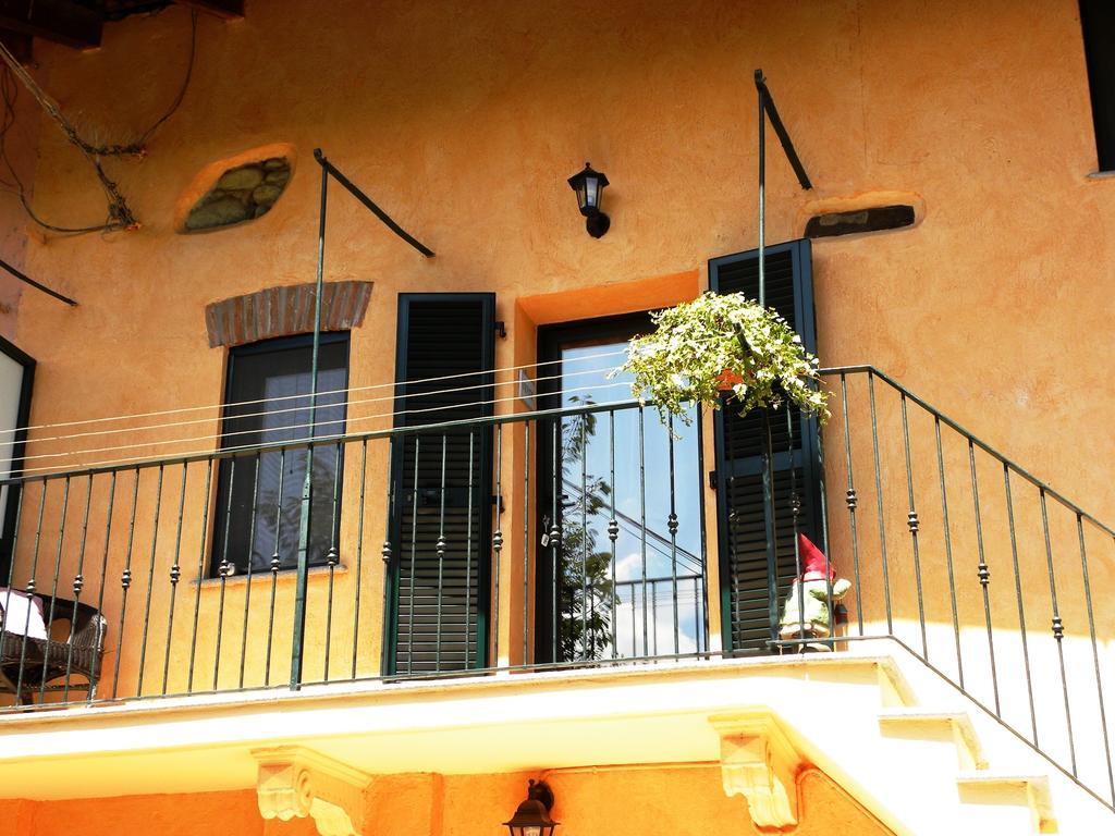 Bed&Breakfast La Siepe Pinerolo Zimmer foto